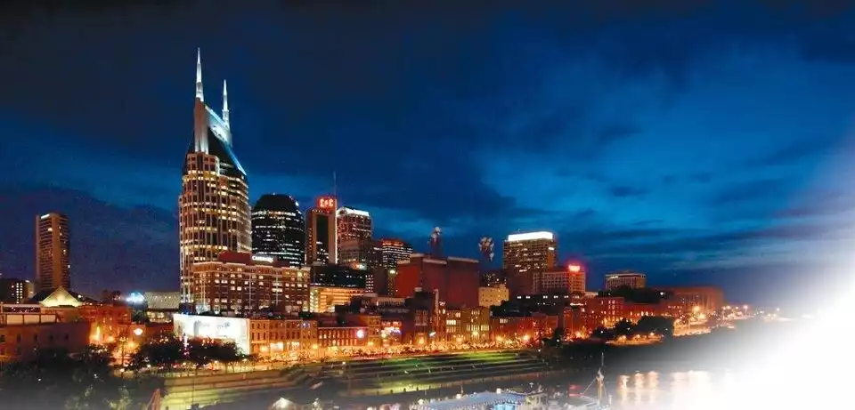 Nashville Homes of the Stars Narrated Bus Tour | GetYourGuide