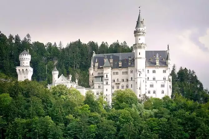 Neuschwanstein and Linderhof Castle Day Trip from Munich