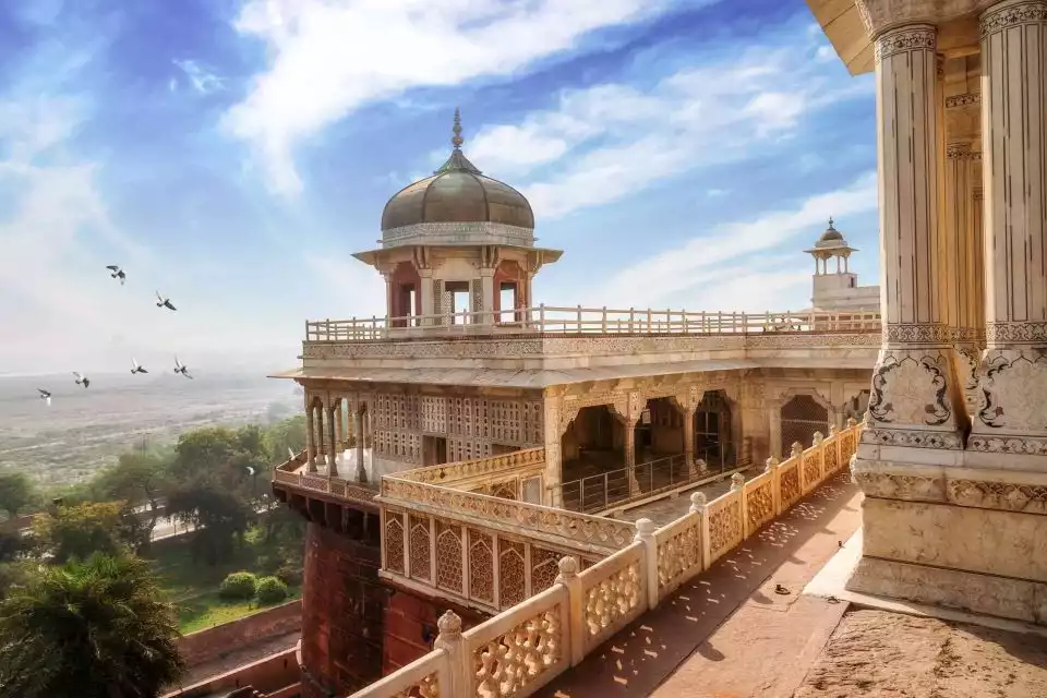 New Delhi: Guided Taj Mahal and Agra Fort Tour | GetYourGuide
