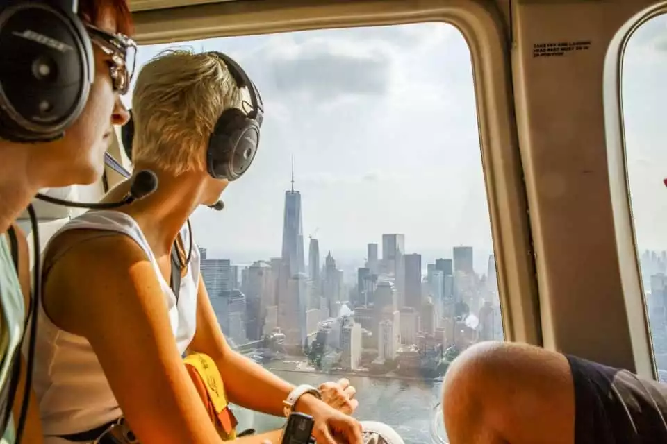 New York City: Manhattan Island Helicopter Tour | GetYourGuide