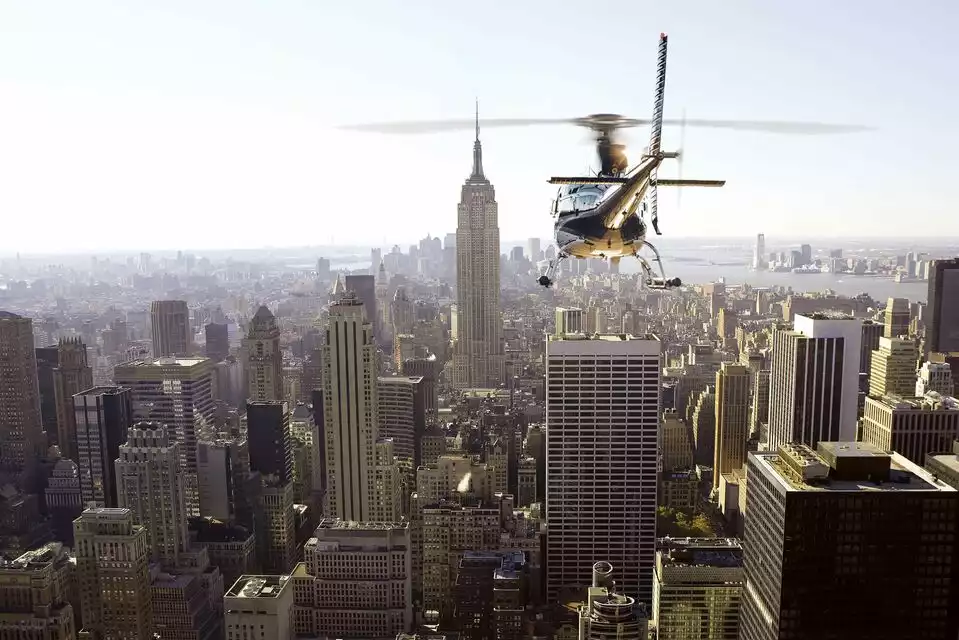 New York City: Manhattan Private Helicopter Flight | GetYourGuide