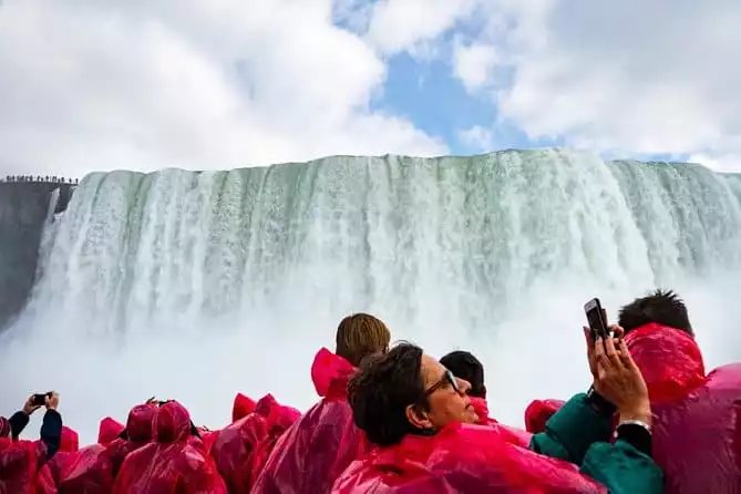 Niagara Falls One Day Sightseeing Tour from Toronto