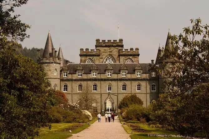 Oban, Glencoe, Highlands Lochs & Castles Small Group Day Tour from Glasgow