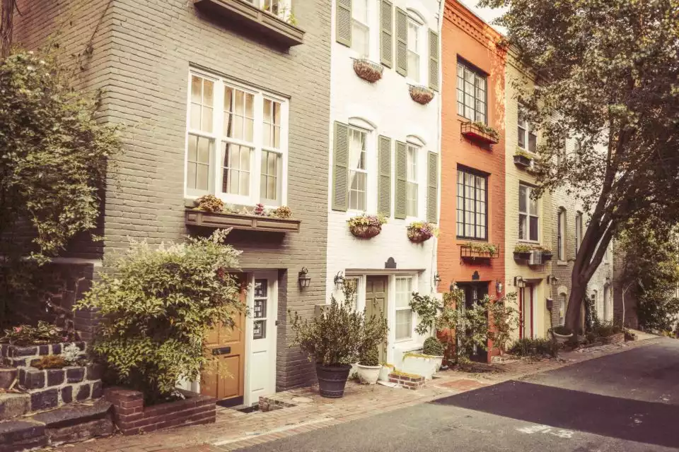 Old Town Alexandria: DC Monument River Cruise to Georgetown | GetYourGuide
