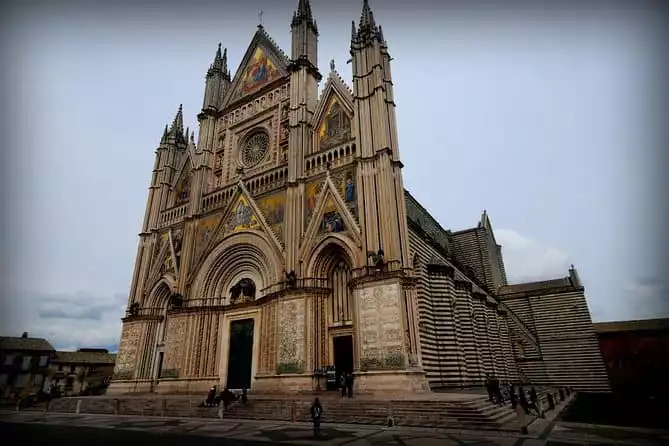 Orvieto Cathedral (Duomo) and City Walking Tour - Private Tour