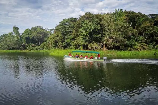 5 Hr Combo-Panama Canal boat ride+Monkey Isles+Rainforest walk & Local Breakfast