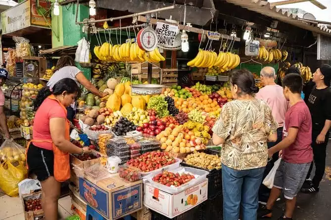 Peruvian Cooking Class Including Local Market Tour and Exotic Fruit Tasting