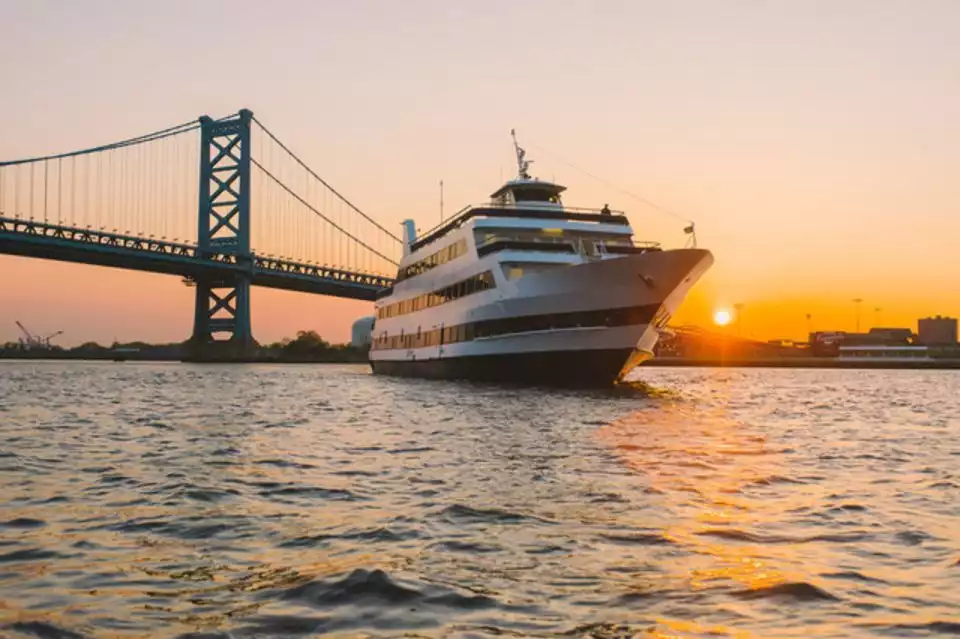 Philadelphia: Buffet Brunch, Lunch, or Dinner Cruise | GetYourGuide