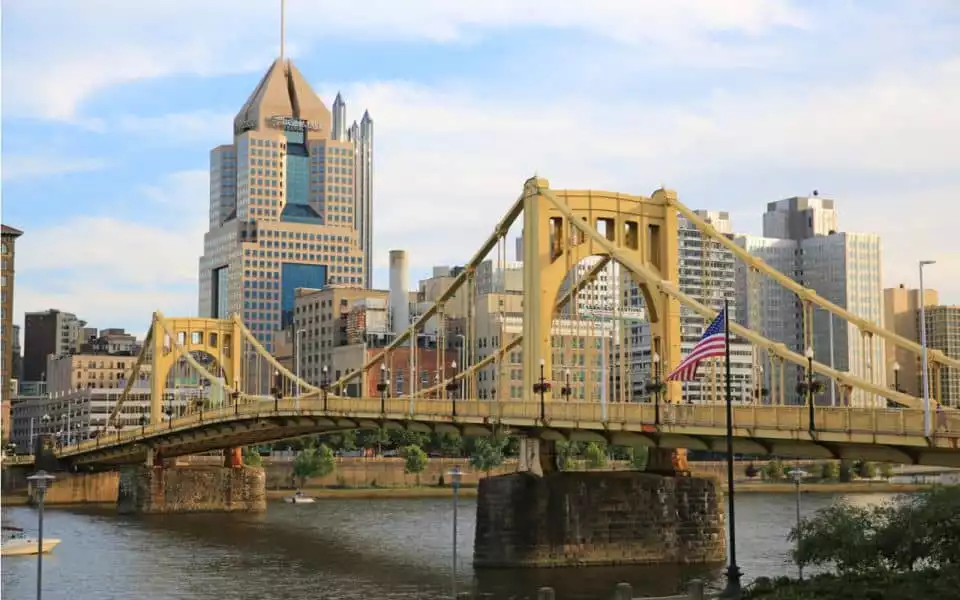 Pittsburgh: Historic Downtown City Exploration Game | GetYourGuide