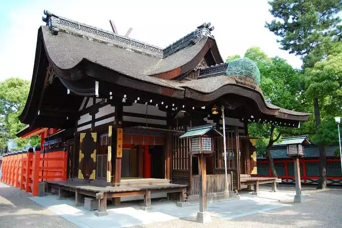Private Car Full Day Tour of Osaka Temples, Gardens and Kofun Tombs