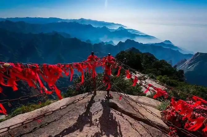 Private Day Trip to Mount Hua from Xi'an with English Driver Guide