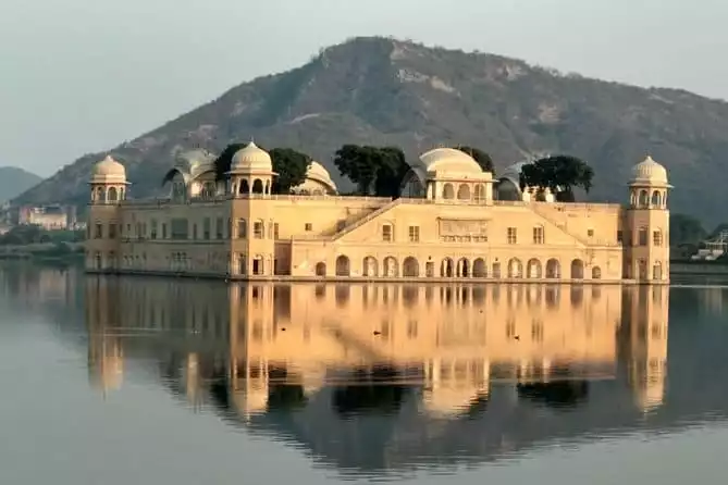 Private Full Day Tour of Jaipur with Guide