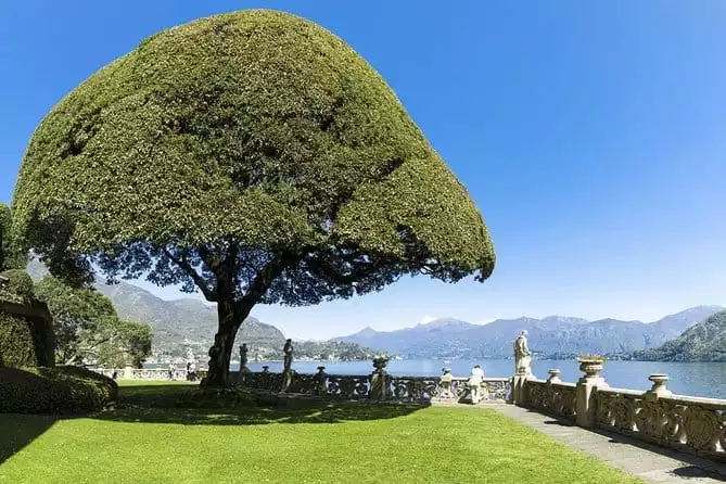 Private Tour: Lake Como From Milan with Private Driver and Private Boat