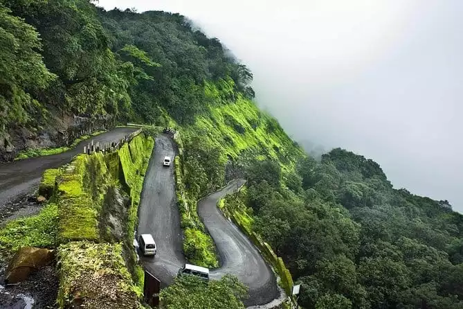 Pune to Lonavala Monsoon Drive in Private Vehicle