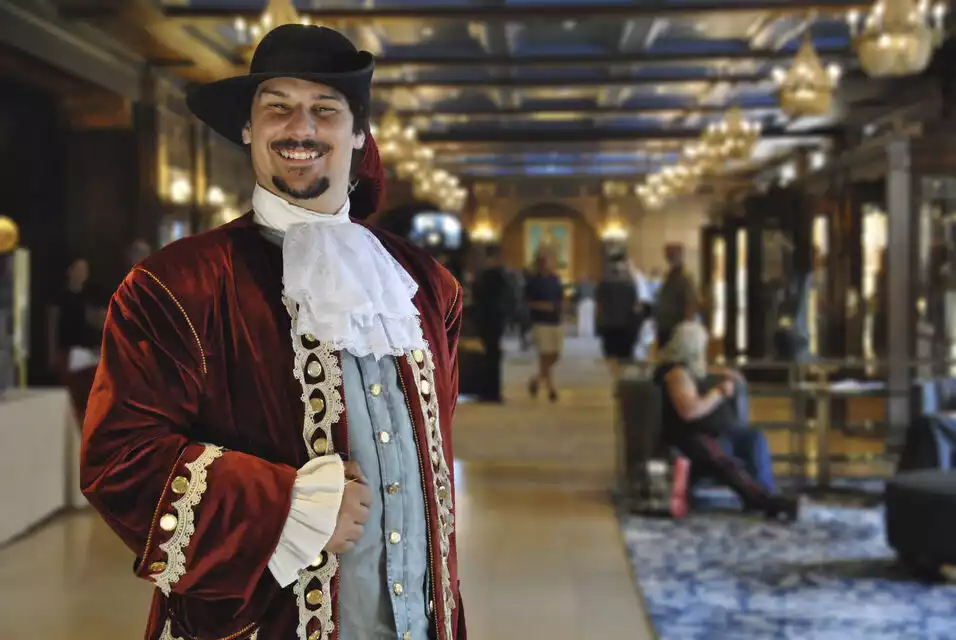 Quebec City: Guided Visit of Fairmont Le Château Frontenac | GetYourGuide