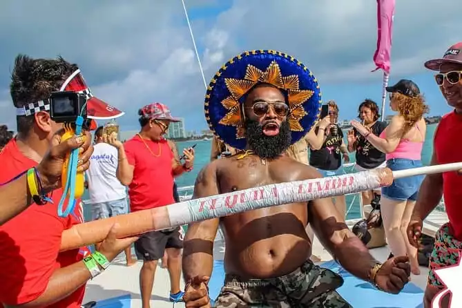 Hip Hop Sessions Boat Party Cancun (Adults only)
