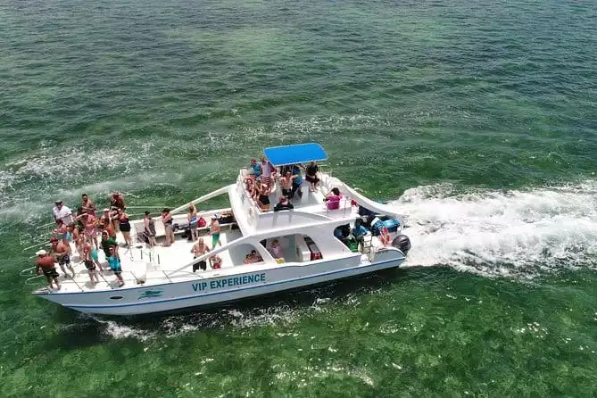 Sabina del Mar Party Boat VIP