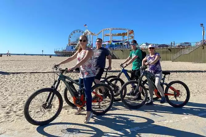 Santa Monica to Marina Del Rey e-Bike Beach Tour
