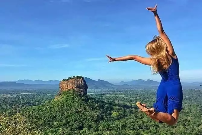 Sigiriya Rock Fortress and Cave Temples Private Day Trip