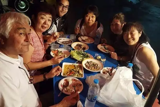 Small-Group Chiang Mai Evening Street Food Tour