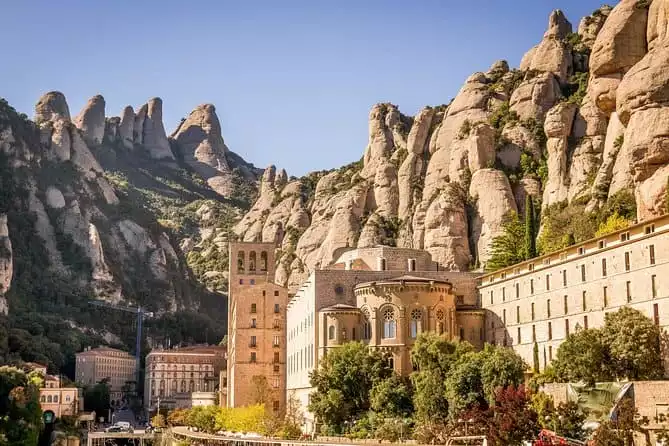 Montserrat Half-Day Tour with Tapas and Gourmet Wines