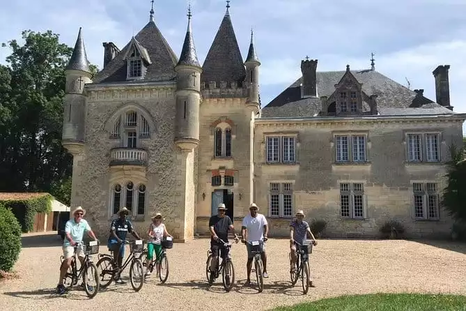 Saint-Emilion Small-Group Bike Tour with Wine Tastings & Lunch from Bordeaux