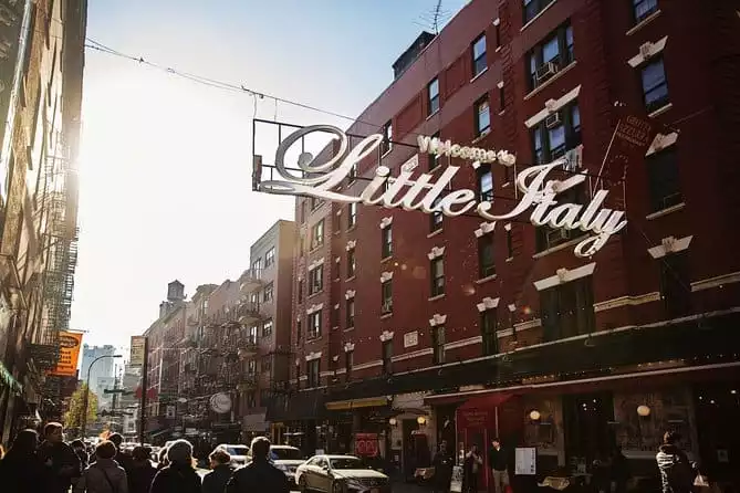 SoHo, Little Italy, and Chinatown Walking Tour in New York