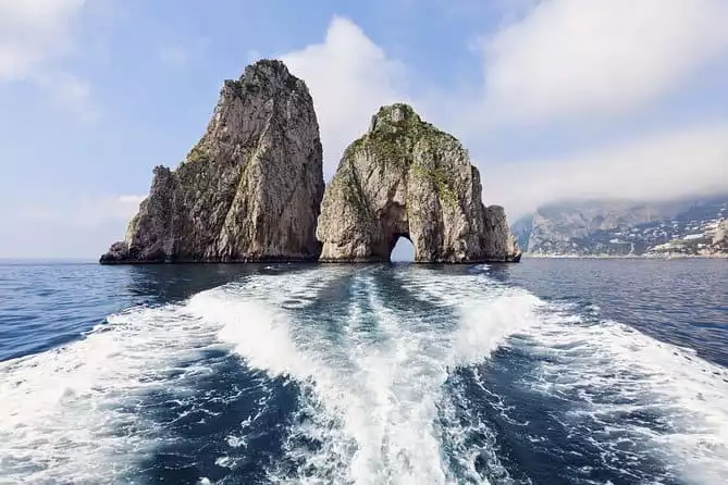 Capri & Blue Grotto Boat Trip-Prime Experience with max. 8 guests from Sorrento