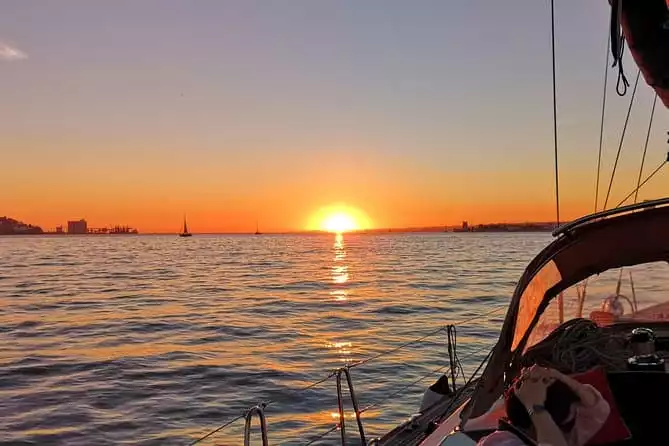 Sunset Sailing Tour in Lisbon on a Luxury Sailing Yacht