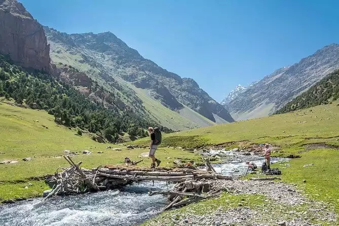 8 Days Trekking in Kyrgyzstan: Alay Mountains Adventure