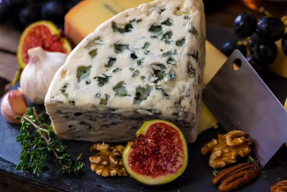 Verona: Cheese Tasting and Pairing | GetYourGuide