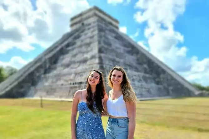 Chichen Itza Early Access, Cenote, Buffet Lunch & Tequila Tasting English Tour