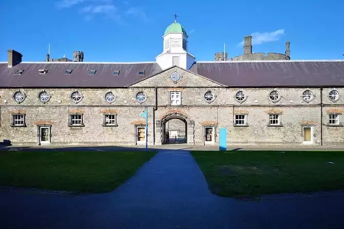 Walking tour of Kilkenny's must see attractions with a certified guide. .