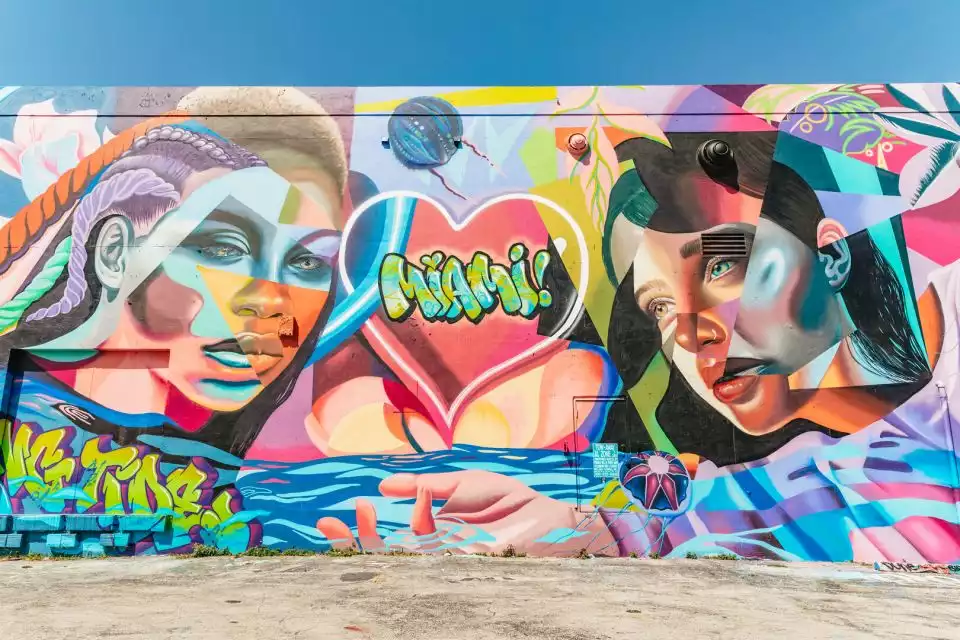 Wynwood Art District 1-Hour Street Art Tour by Golf Buggy | GetYourGuide