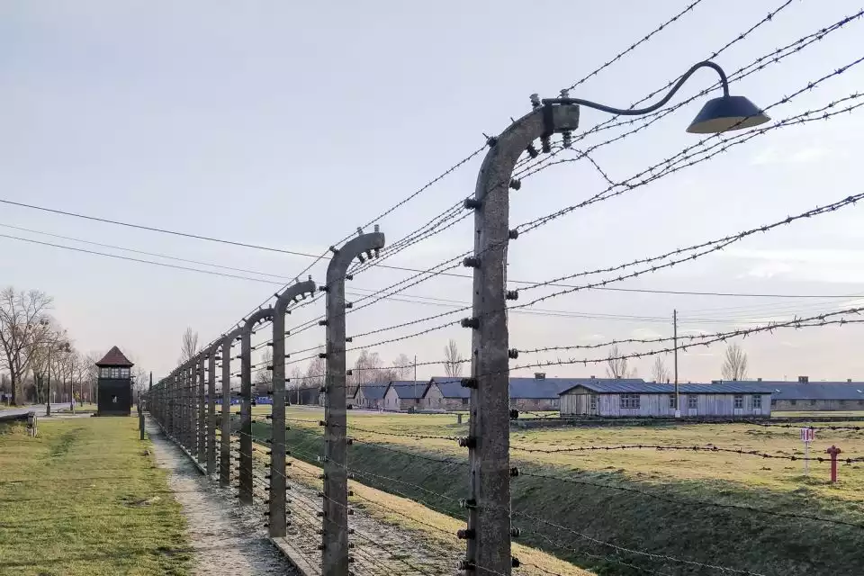 Auschwitz-Birkenau: Tour | GetYourGuide