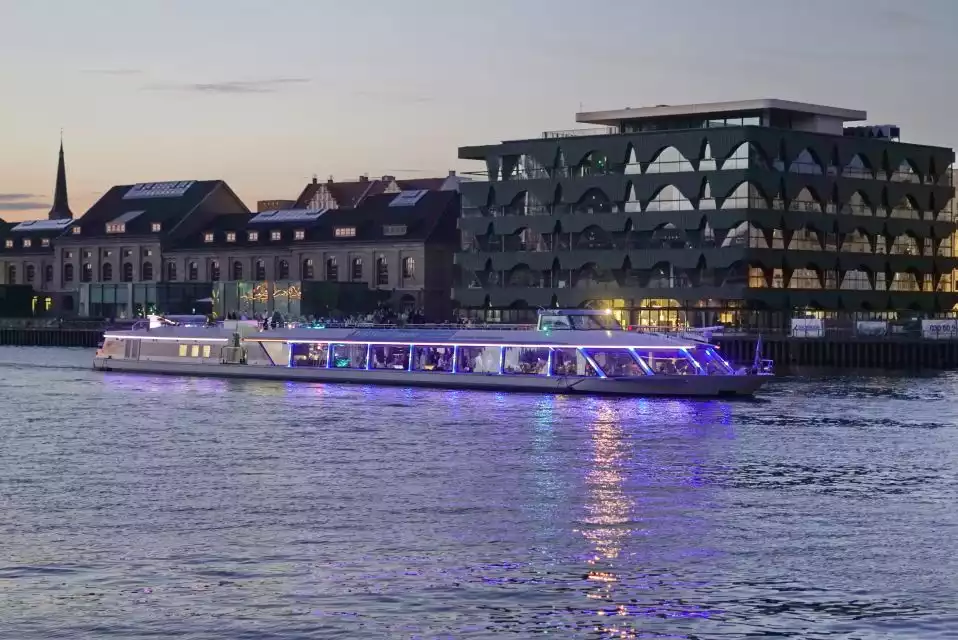Berlin: 2-Hour Evening City Cruise | GetYourGuide