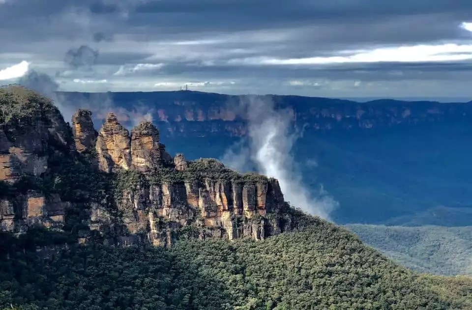 The Blue Mountains: Helicopter and 4WD Tour | GetYourGuide