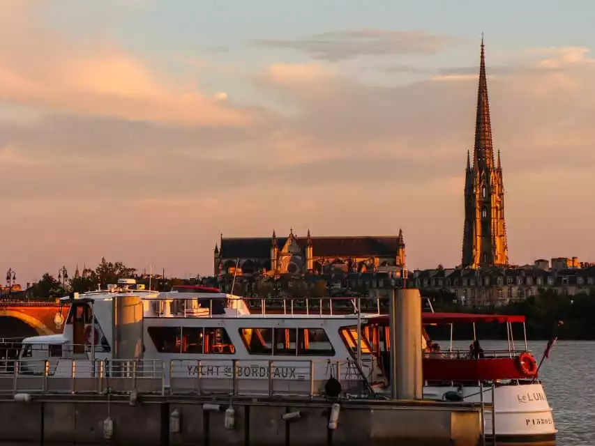 Bordeaux: Brunch & Cruise Aboard the Yacht 