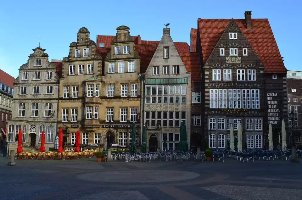 Welcome to Bremen: Private Tour with a Local | GetYourGuide
