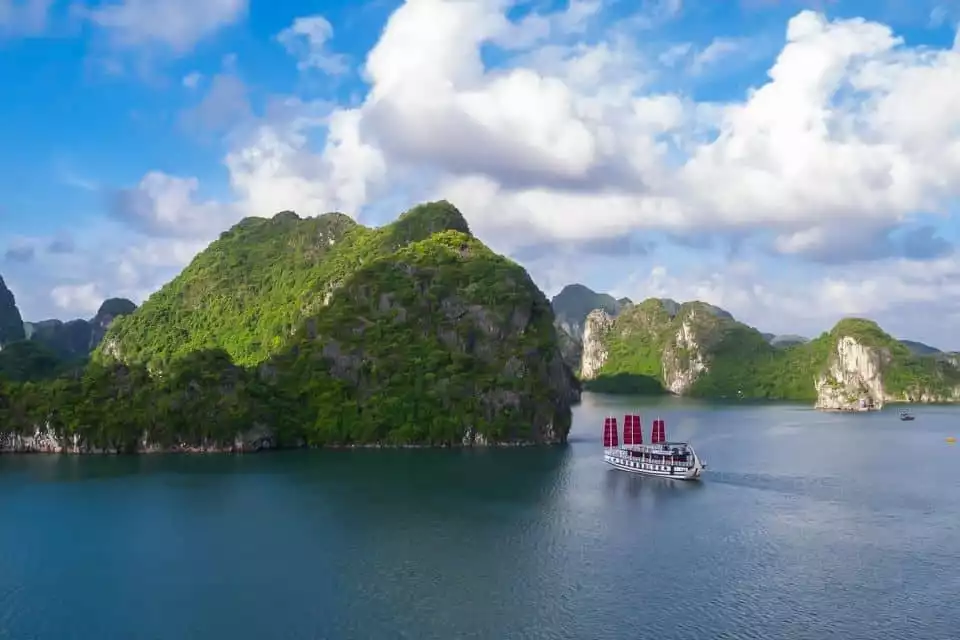 Hanoi: Round-Trip Halong Bay with Transfers | GetYourGuide