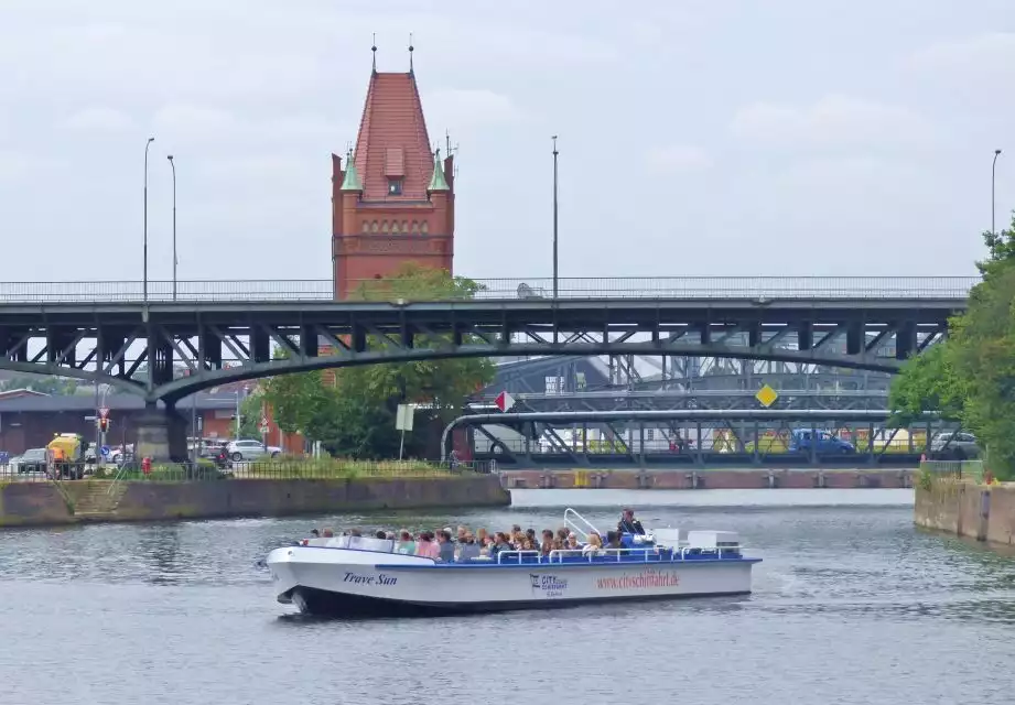 Lübeck: 1-Hour City Cruise in German | GetYourGuide