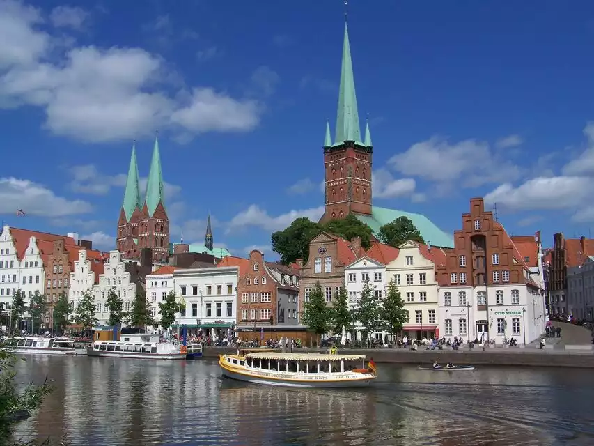 Lübeck: 10-City-Highlights Scavenger Hunt | GetYourGuide