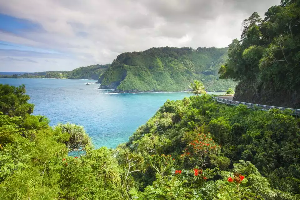 Maui: Road to Hana Full-Day Tour with Lunch and Transfer | GetYourGuide
