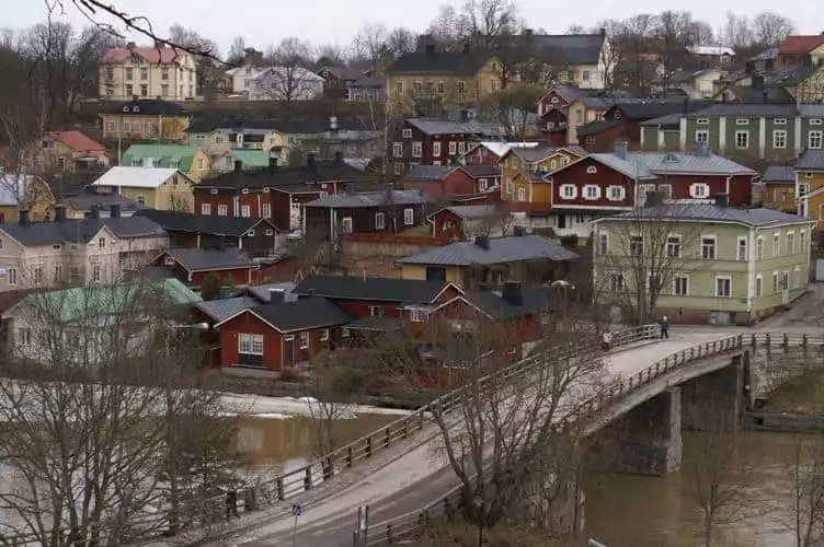 Porvoo: 5-Hour Town Tour from Helsinki | GetYourGuide