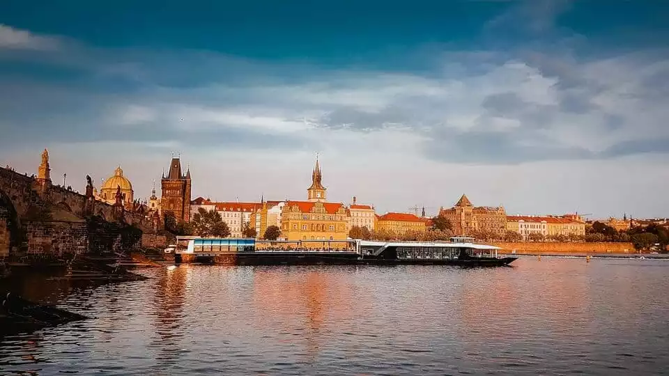 Prague by Night: 3-Hour Dinner Cruise | GetYourGuide