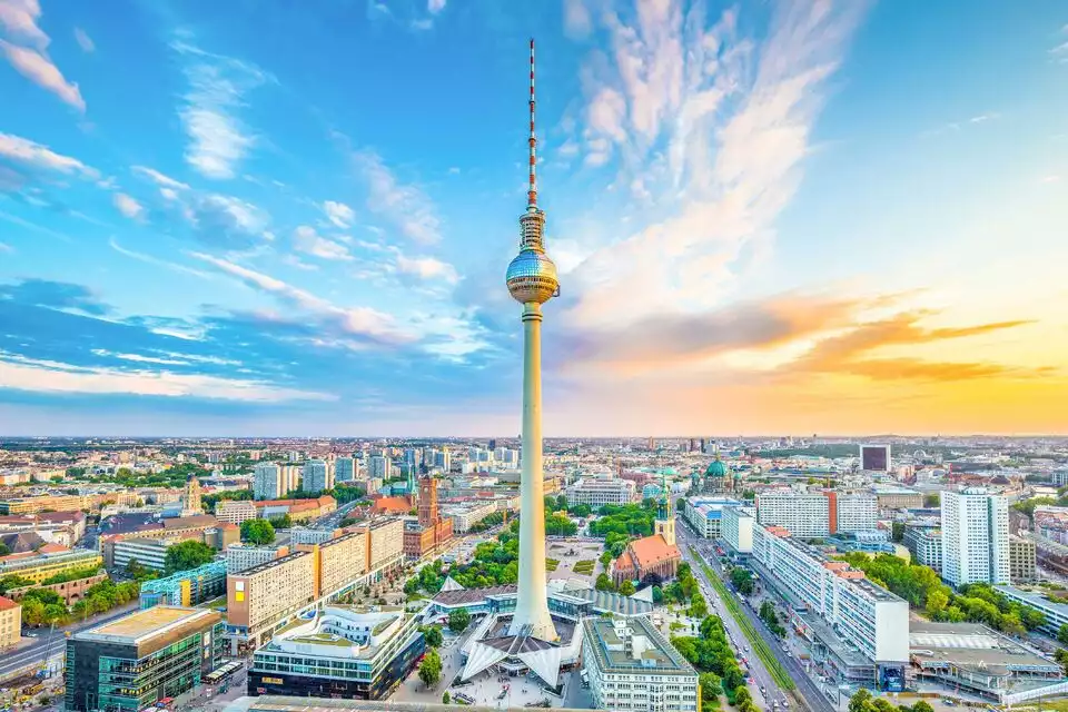 Berlin: TV Tower Fast View Ticket | GetYourGuide